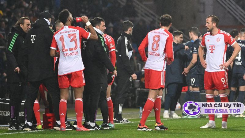 Bochum đấu với Bayern căng thẳng từng phút