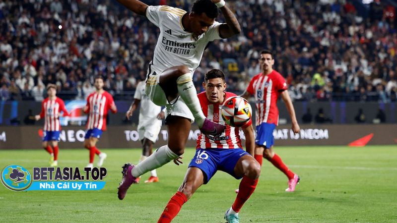 Real Madrid đấu với Atletico Madrid có màn tranh đấu cực gắt